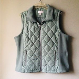 XL CHRISTOPHER & Banks Quilted Vest Washable Excellent Condition Muted Green